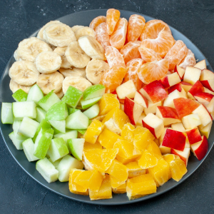 Fruta cortada lista para servir